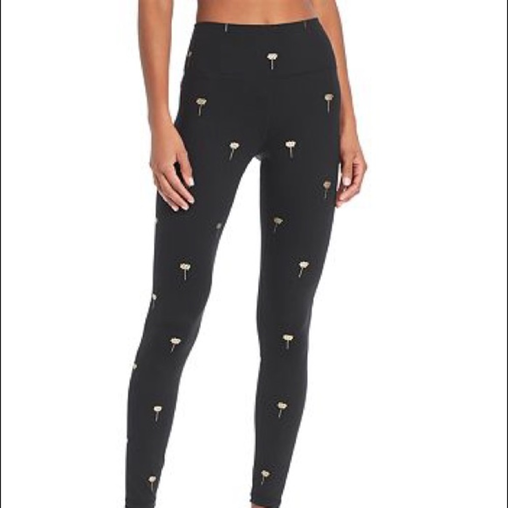 Spiritual Gangster
Perfect High-Waist Metallic Floral Print Leggings